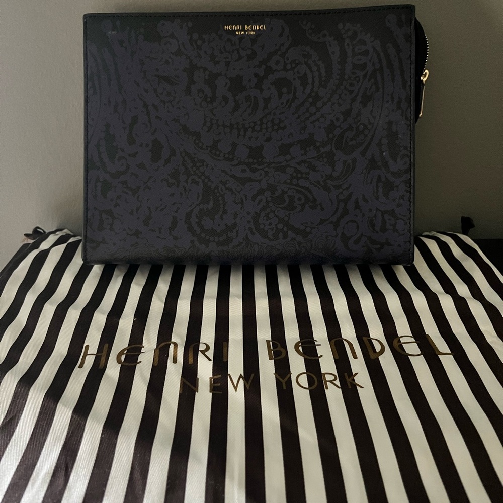 Henri Bendel cosmetic case/handbag storage